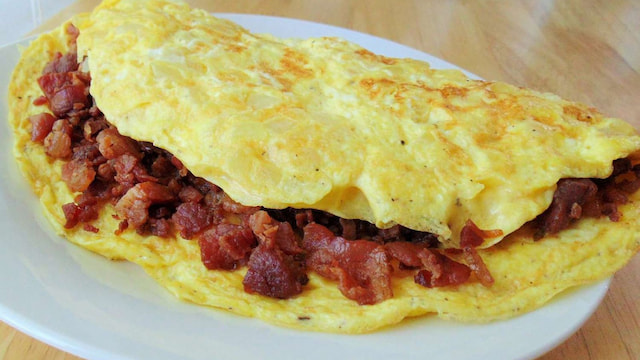 Omelete with any kind of Meat